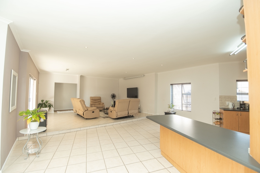4 Bedroom Property for Sale in Summerstrand Eastern Cape